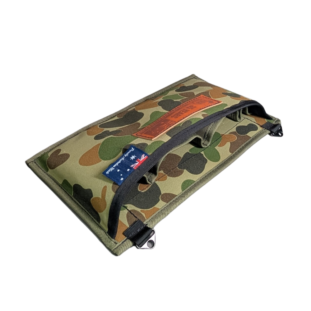 AOS AUSCAM Dash Organiser – Front view with genuine leather 35-year anniversary patch