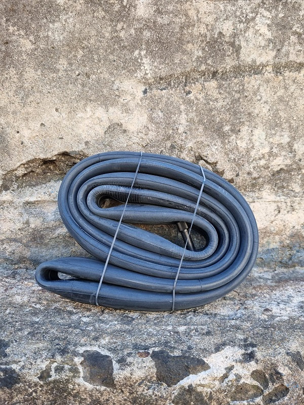 Duro Tube 12.1/2 x 2.1/4 TR SV