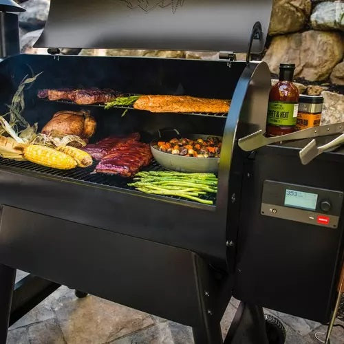 Traeger Pro 780 Pellet Smoker